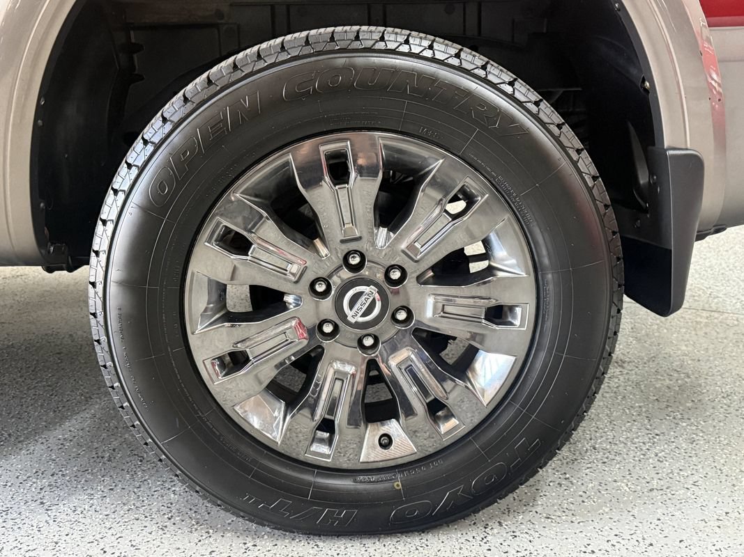 Used 2018 Nissan Titan XD AWD/4WD image 26