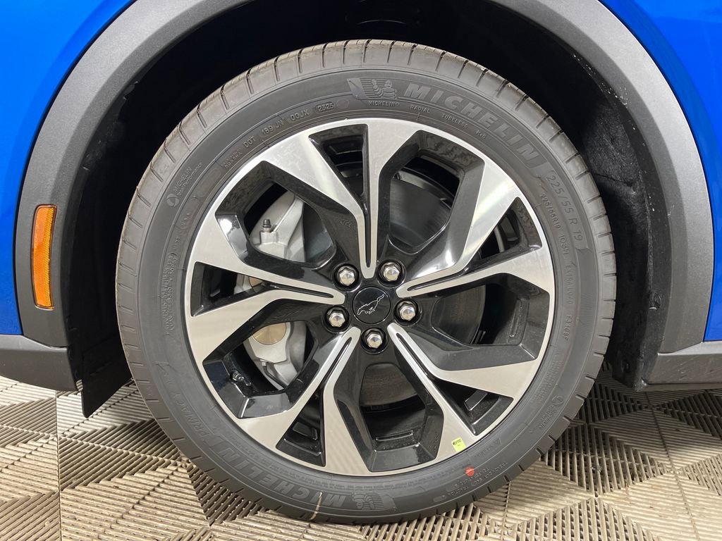 New 2025 Ford Mustang Mach-E Select image 13