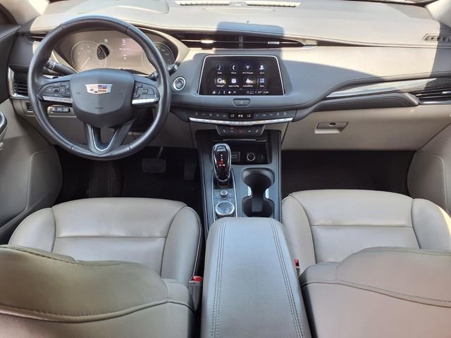 Used 2023 Cadillac XT4 Premium Luxury w/ Technology Package AWD/4WD image 10
