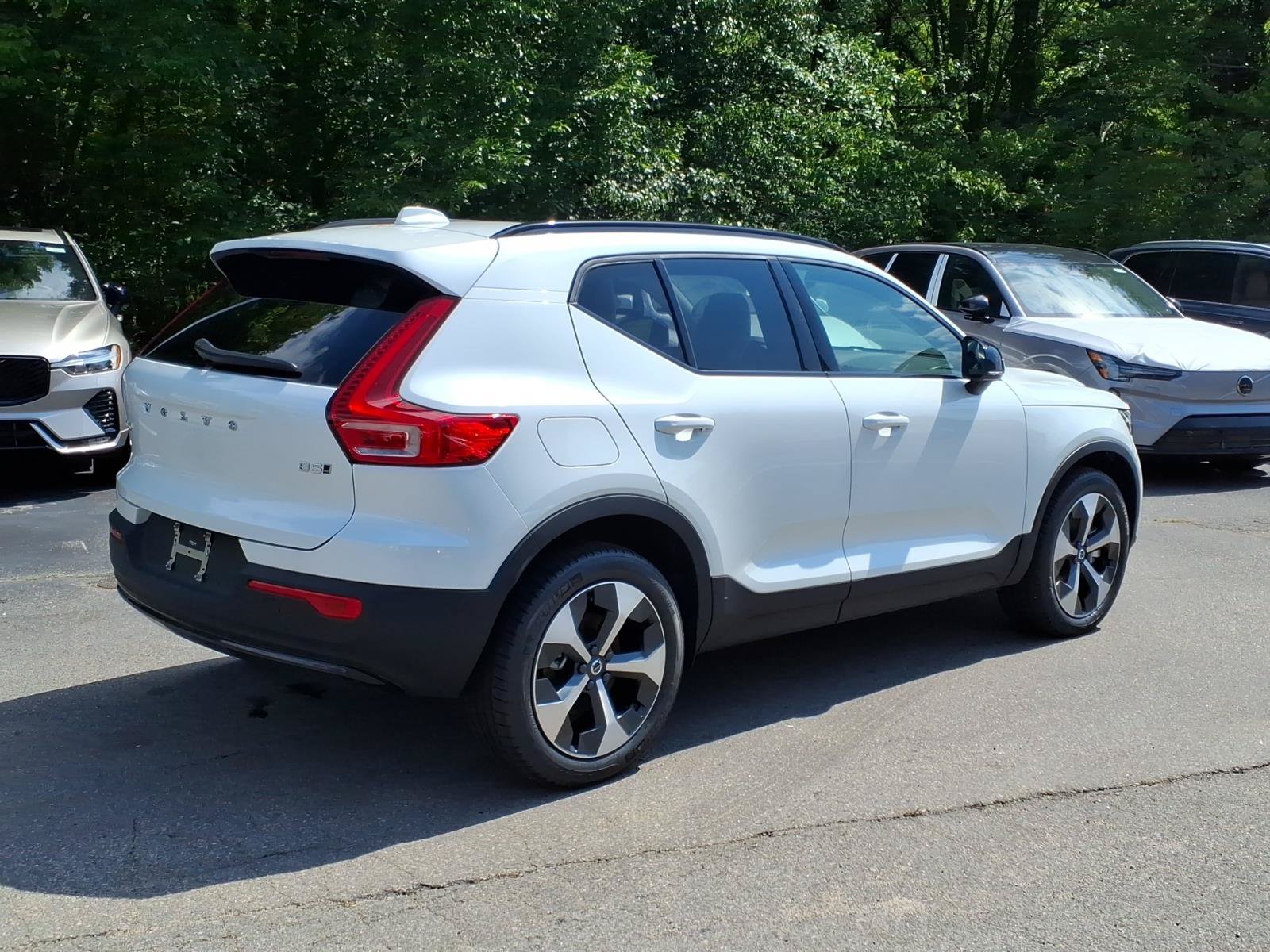 New 2026 Volvo XC40 B5 Plus w/ Protection Package Premier AWD/4WD image 2