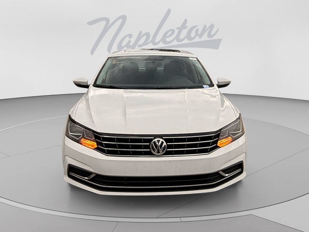 Used 2019 Volkswagen Passat 2.0T Wolfsburg FWD image 9