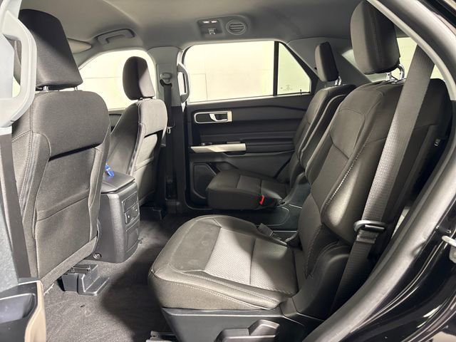 Used 2023 Ford Explorer XLT image 14