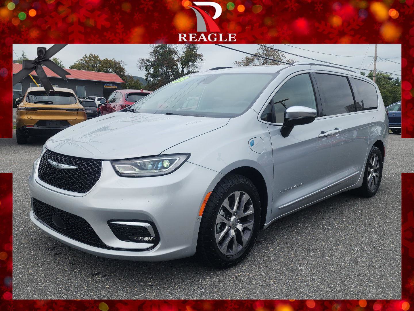 Used 2023 Chrysler Pacifica Pinnacle