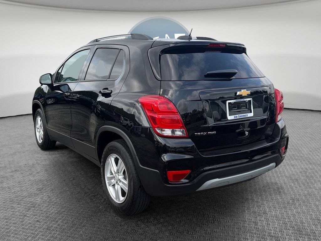 Certified 2022 Chevrolet Trax LT w/ LT Convenience Package AWD/4WD image 6