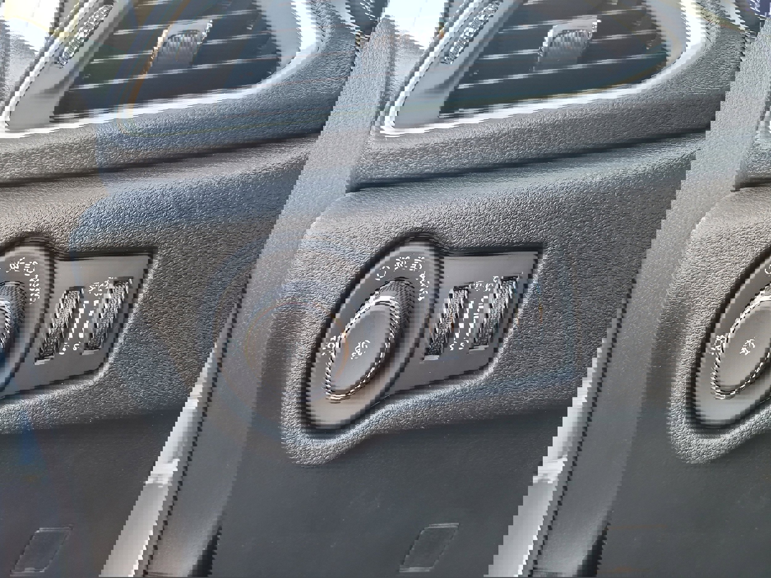 New 2026 Chrysler Pacifica Pinnacle image 23