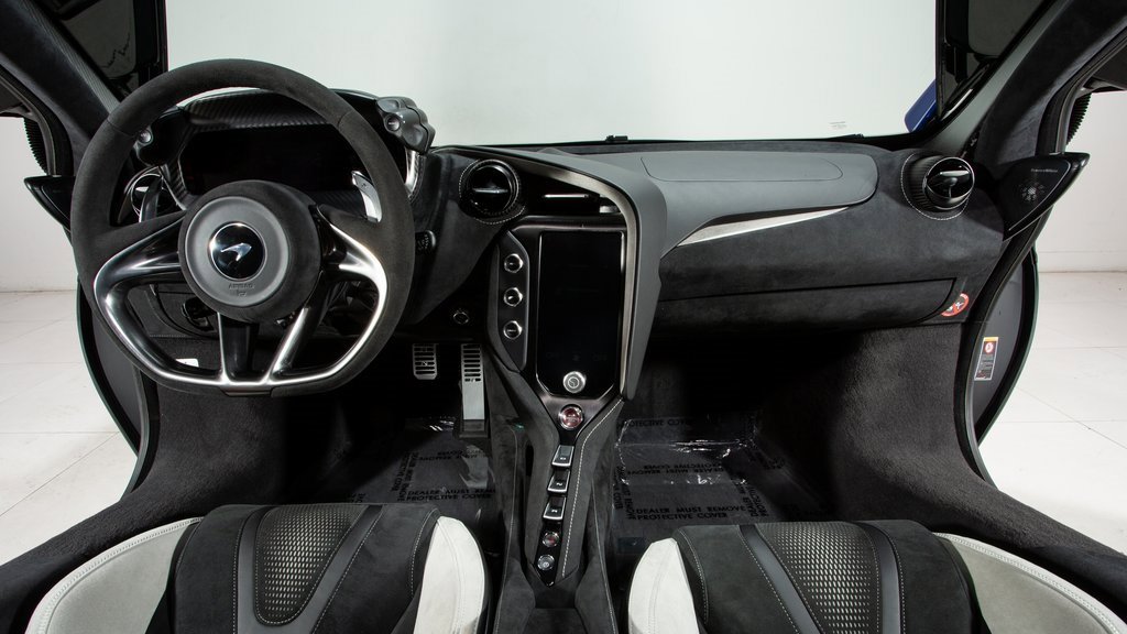 Used 2024 McLaren 750S image 14