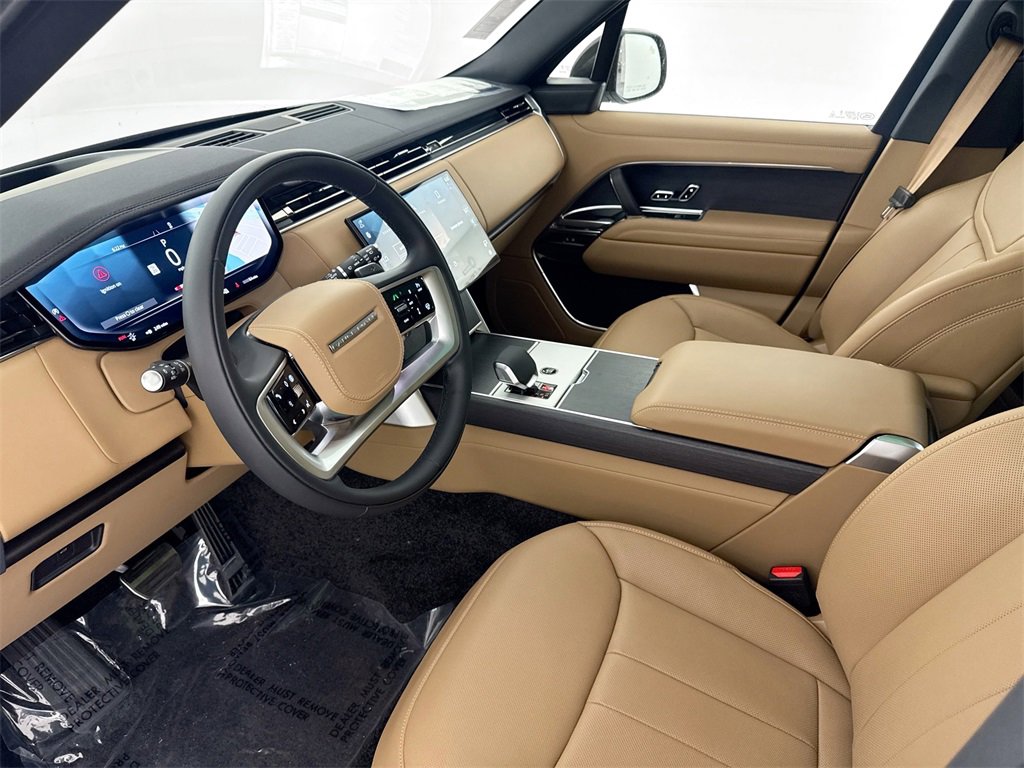 New 2025 Land Rover Range Rover SE image 8