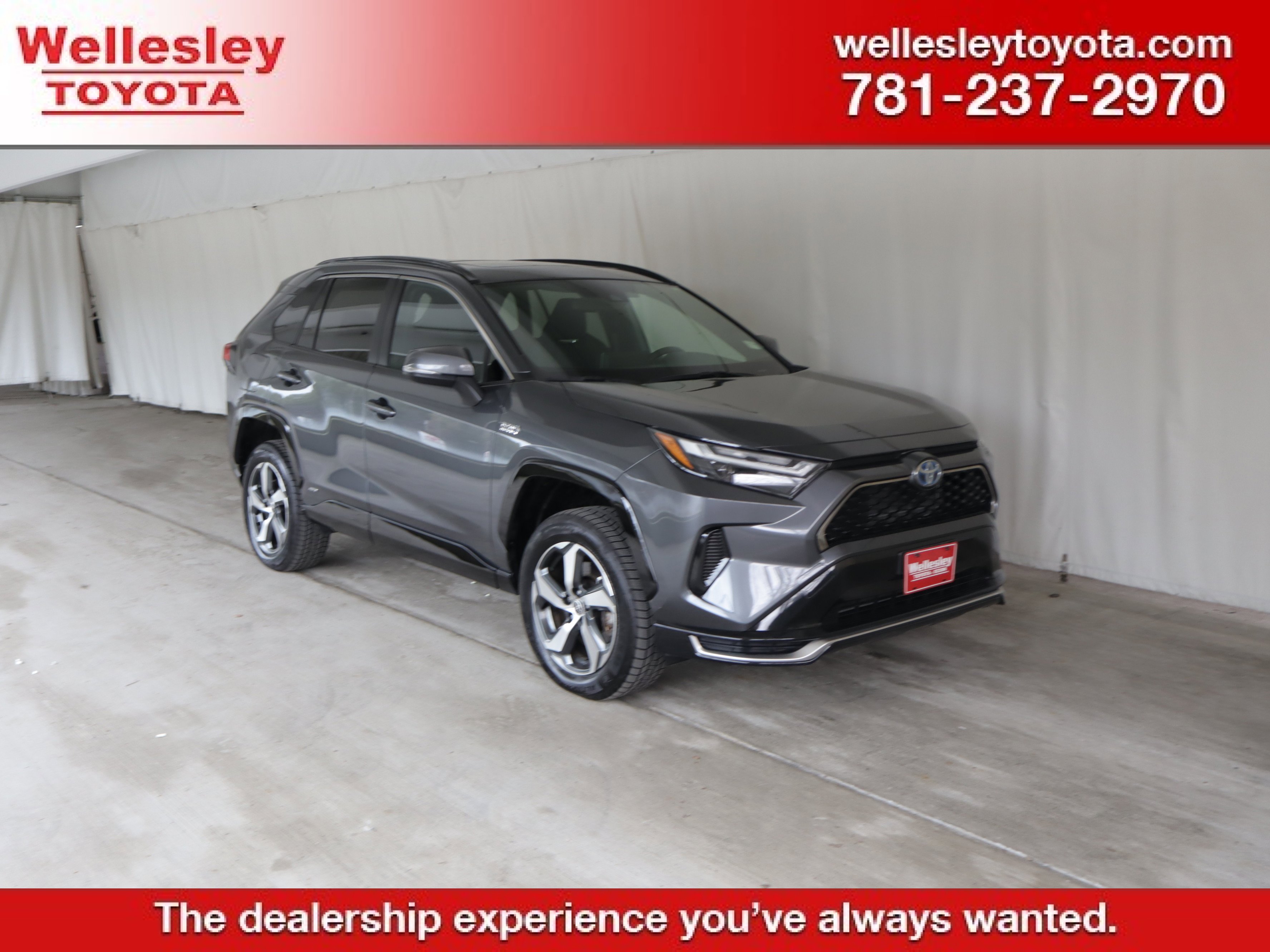 Used 2023 Toyota RAV4 SE w/ Weather & Moonroof Package AWD/4WD image 1