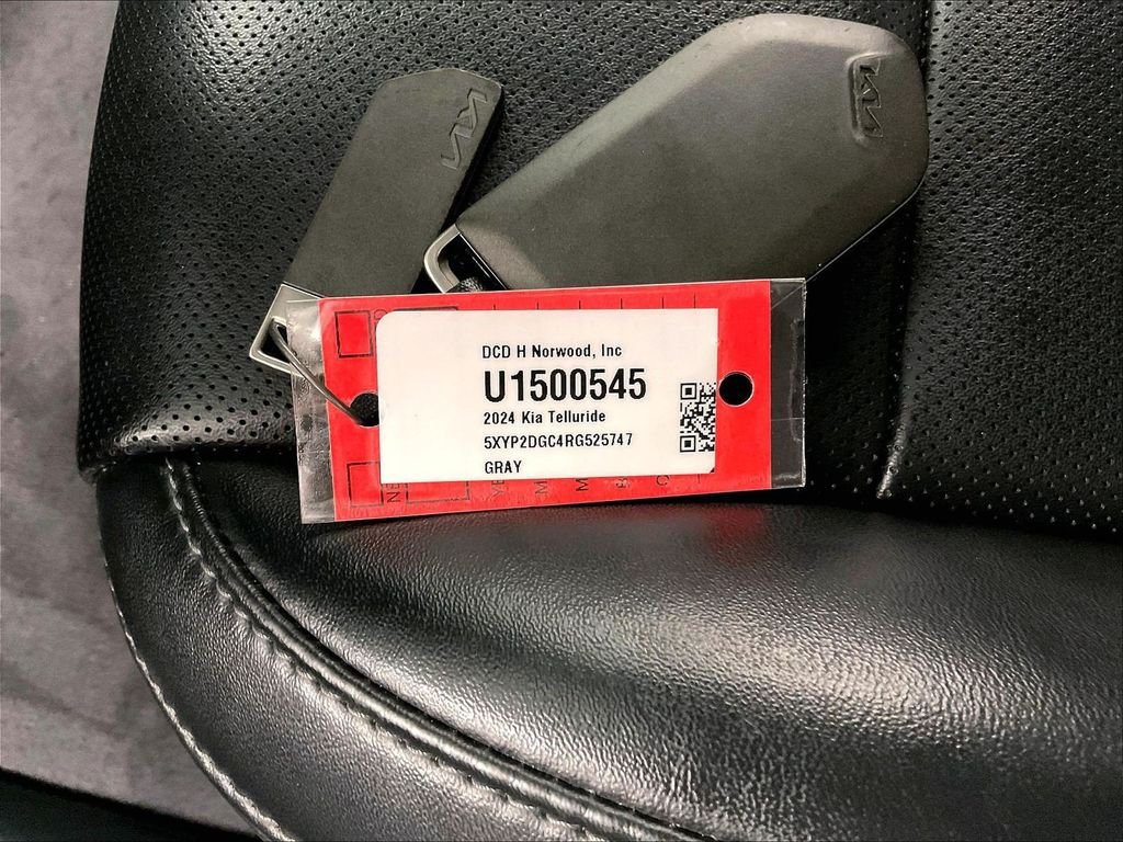 Used 2024 Kia Telluride LX AWD/4WD image 31