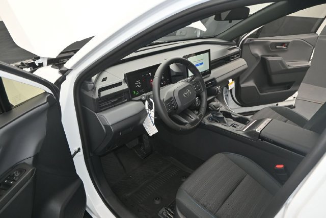 New 2026 Toyota RAV4 SE AWD/4WD image 4