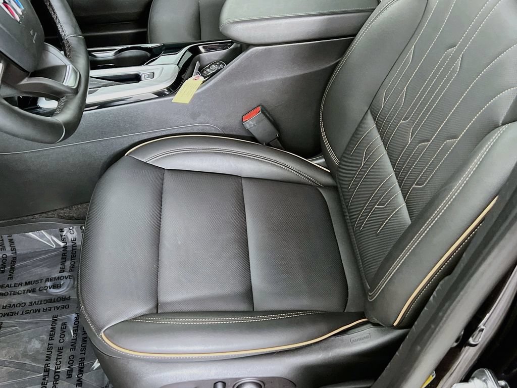 New 2025 Buick Envista Sport Touring FWD image 16
