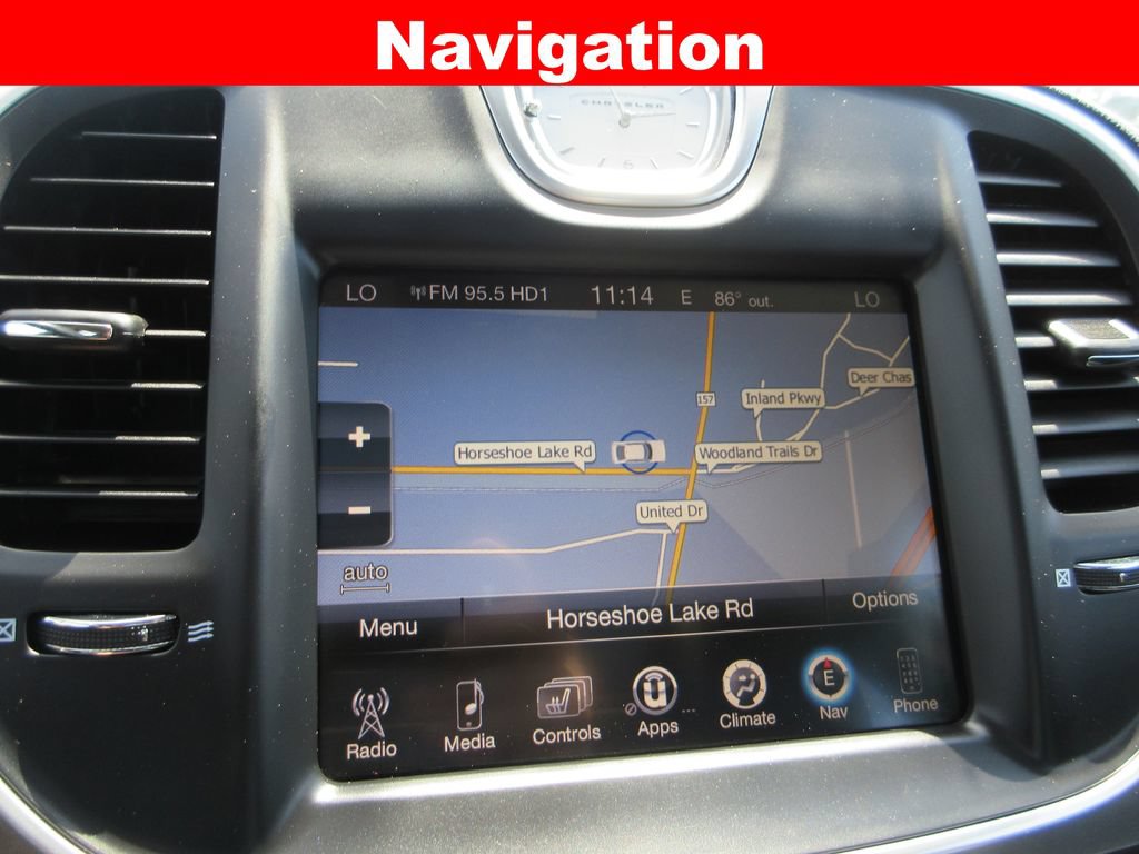 Used 2016 Chrysler 300 Limited AWD/4WD image 15