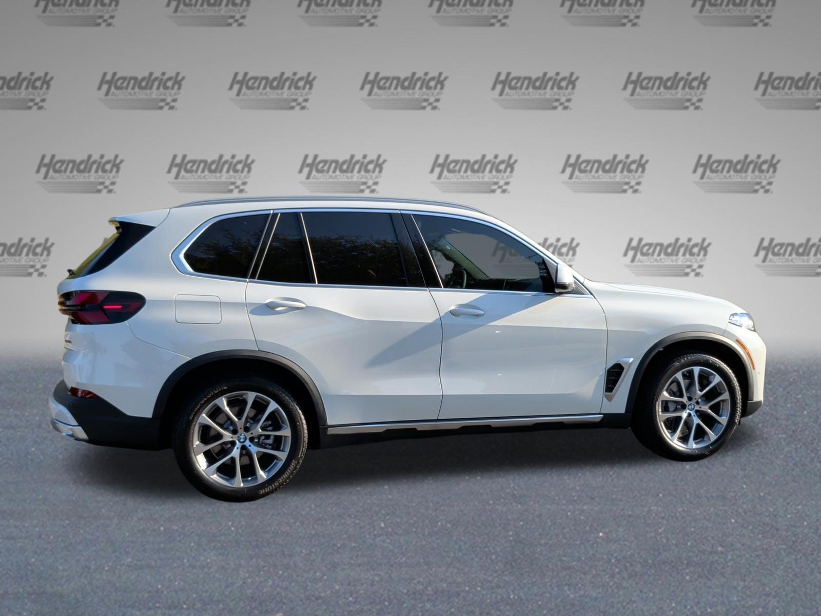Certified 2026 BMW X5 xDrive40i w/ Climate Comfort Package AWD/4WD image 8