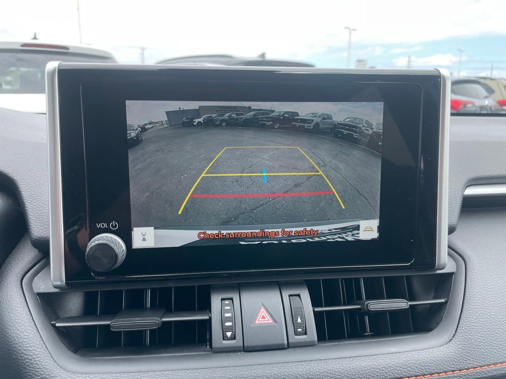 Used 2024 Toyota RAV4 Adventure AWD/4WD image 15