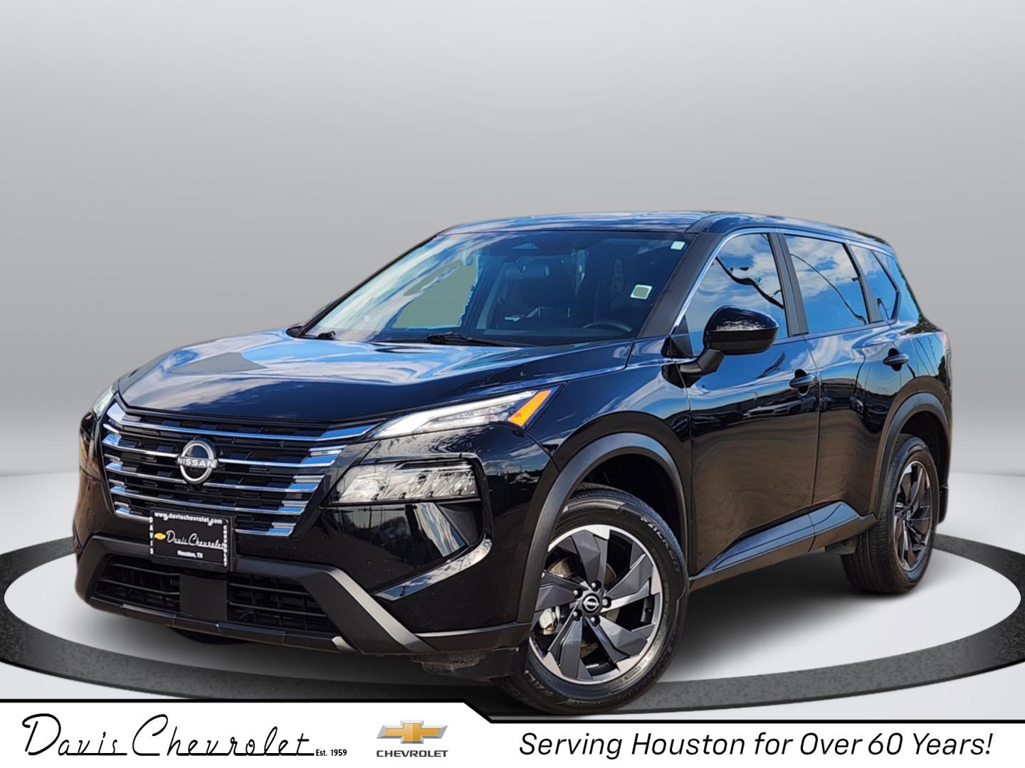 Used 2025 Nissan Rogue SV FWD image 1