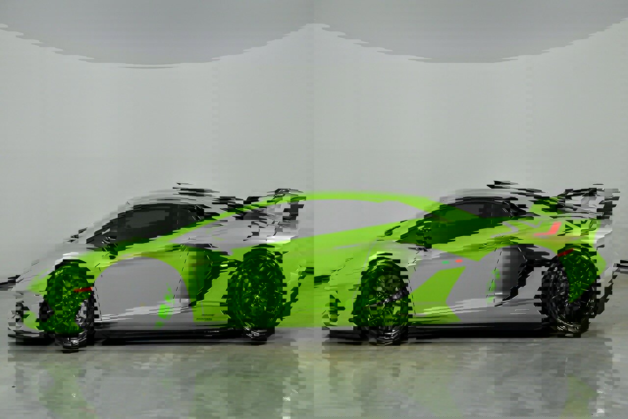 Used 2019 Lamborghini Aventador SVJ image 9