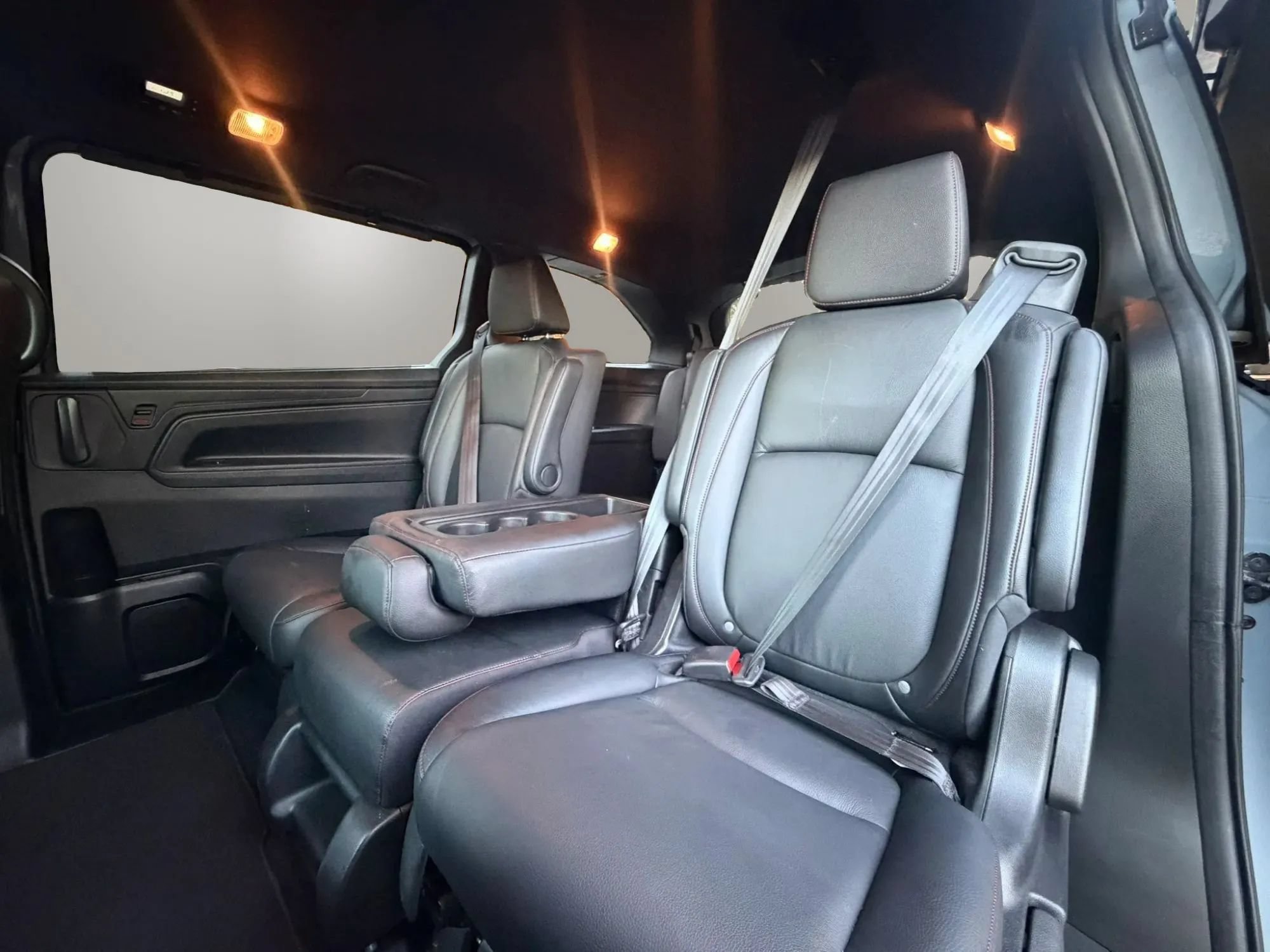 Used 2024 Honda Odyssey Sport image 11