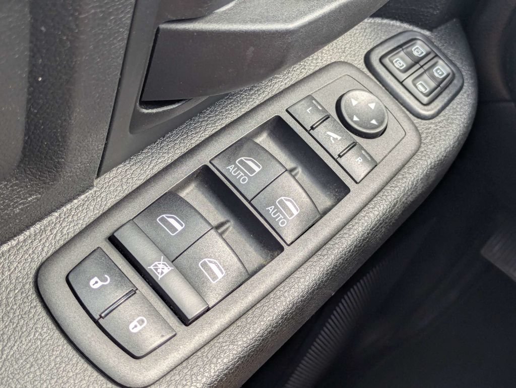 Used 2023 RAM 3500 Tradesman w/ Chrome Appearance Group AWD/4WD image 24