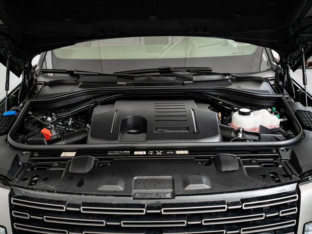 New 2026 Land Rover Range Rover SE image 46