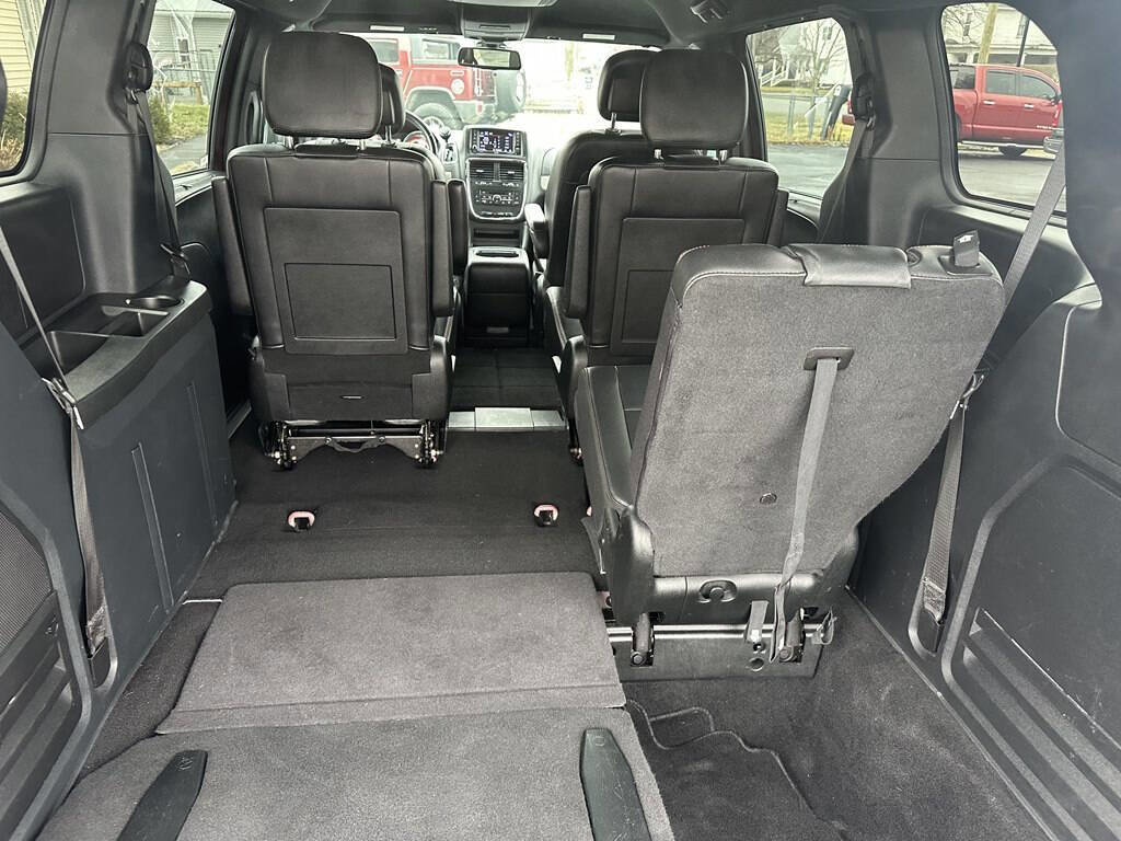 Used 2019 Dodge Grand Caravan GT image 10