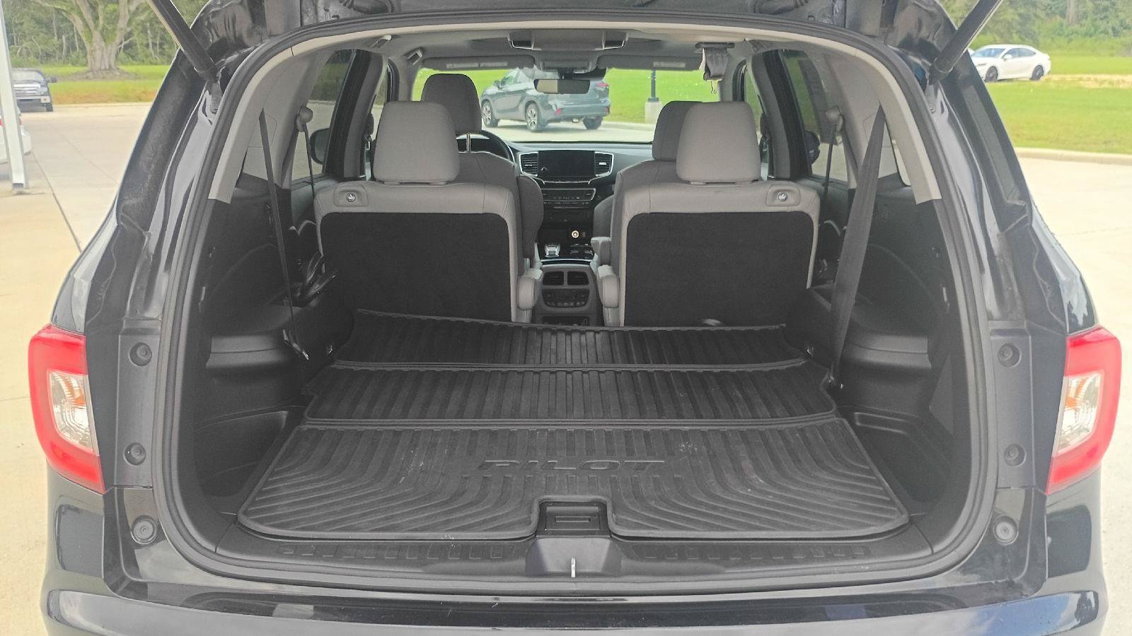 Used 2019 Honda Pilot Touring image 17