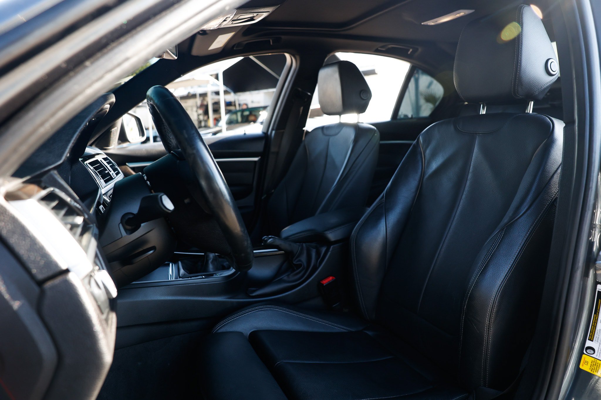 Used 2018 BMW 330i Sedan w/ Premium Package RWD image 10