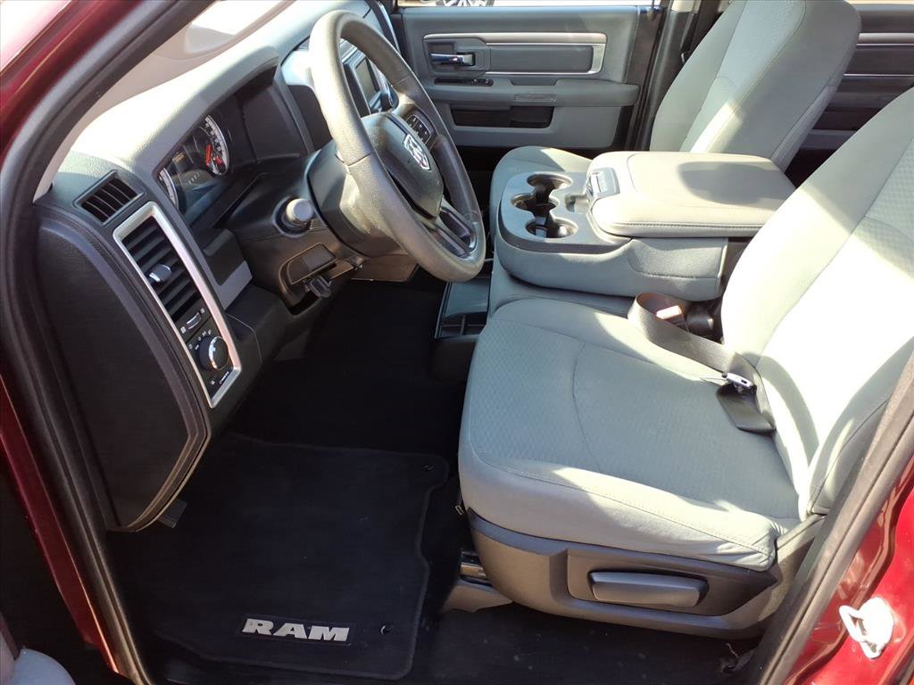 Used 2020 RAM 1500 Classic SLT image 13