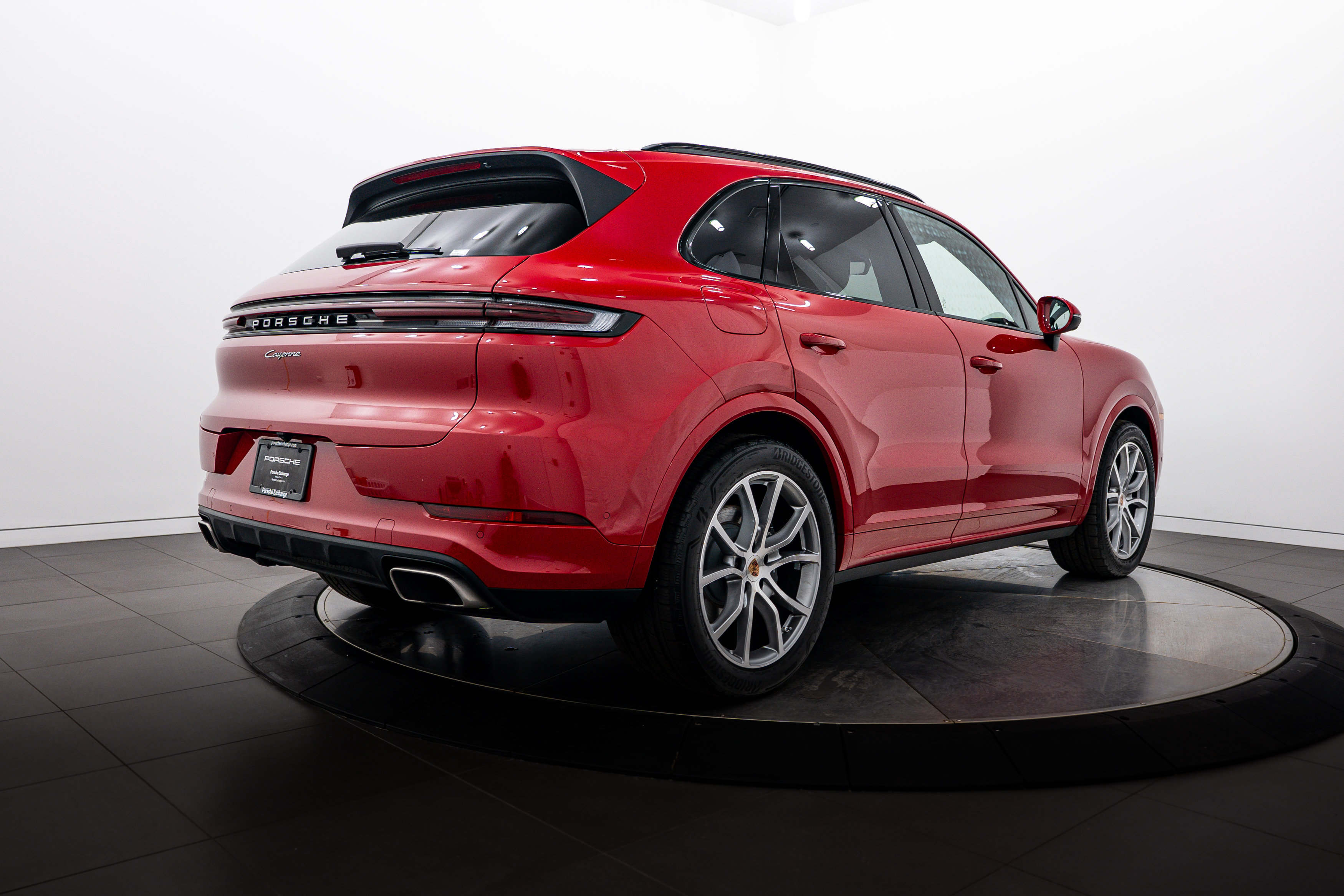 Certified 2026 Porsche Cayenne AWD/4WD image 7