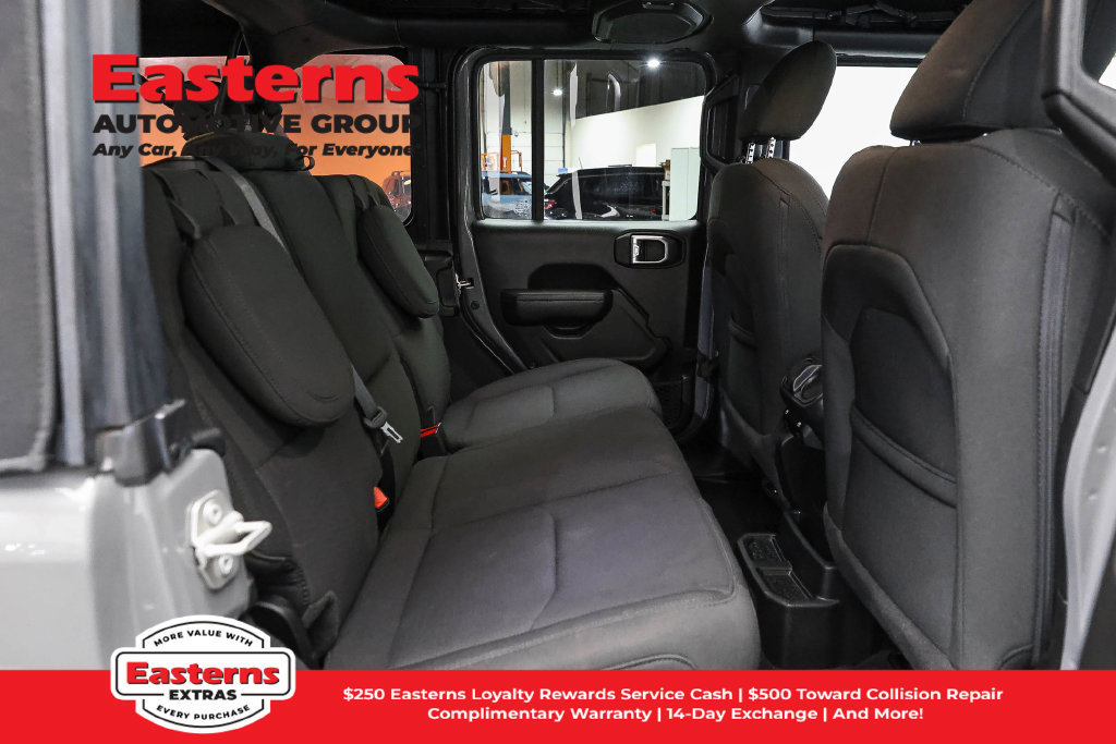 Used 2023 Jeep Wrangler Unlimited w/ Cold Weather Group AWD/4WD image 24