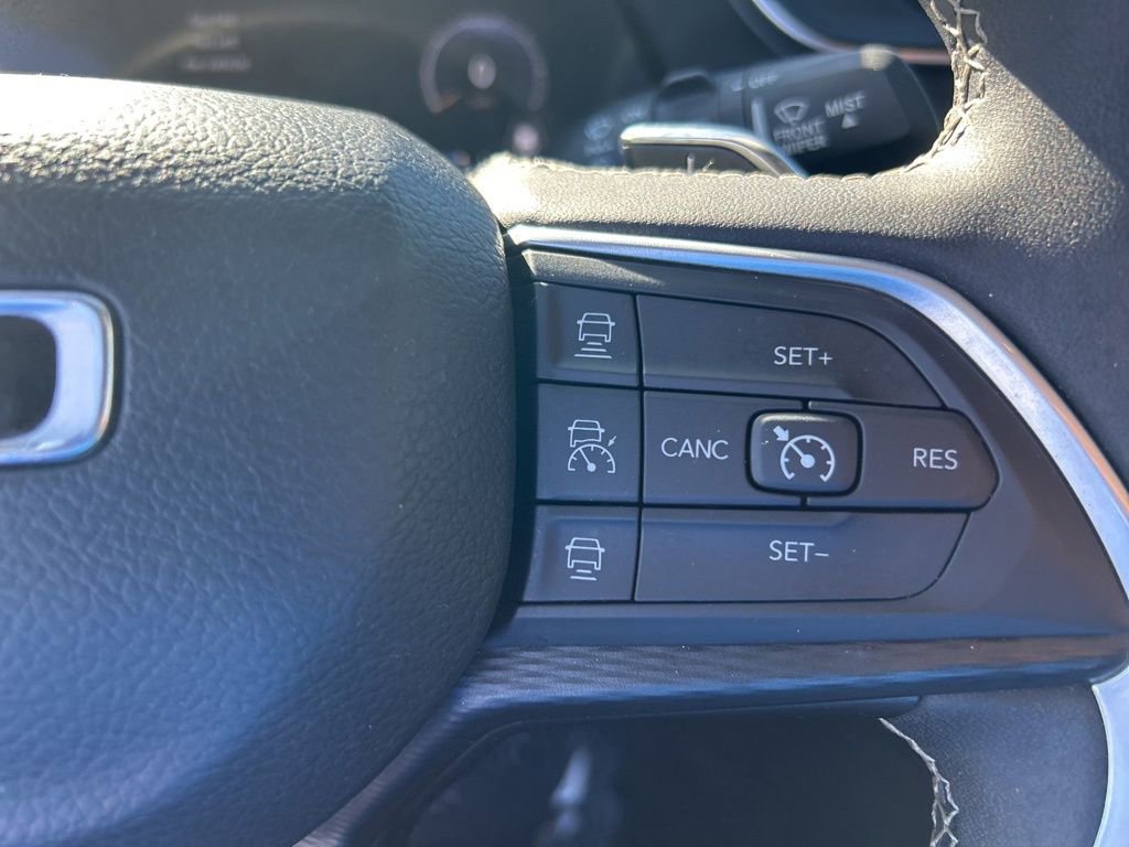 Certified 2023 Jeep Grand Cherokee L Laredo image 45