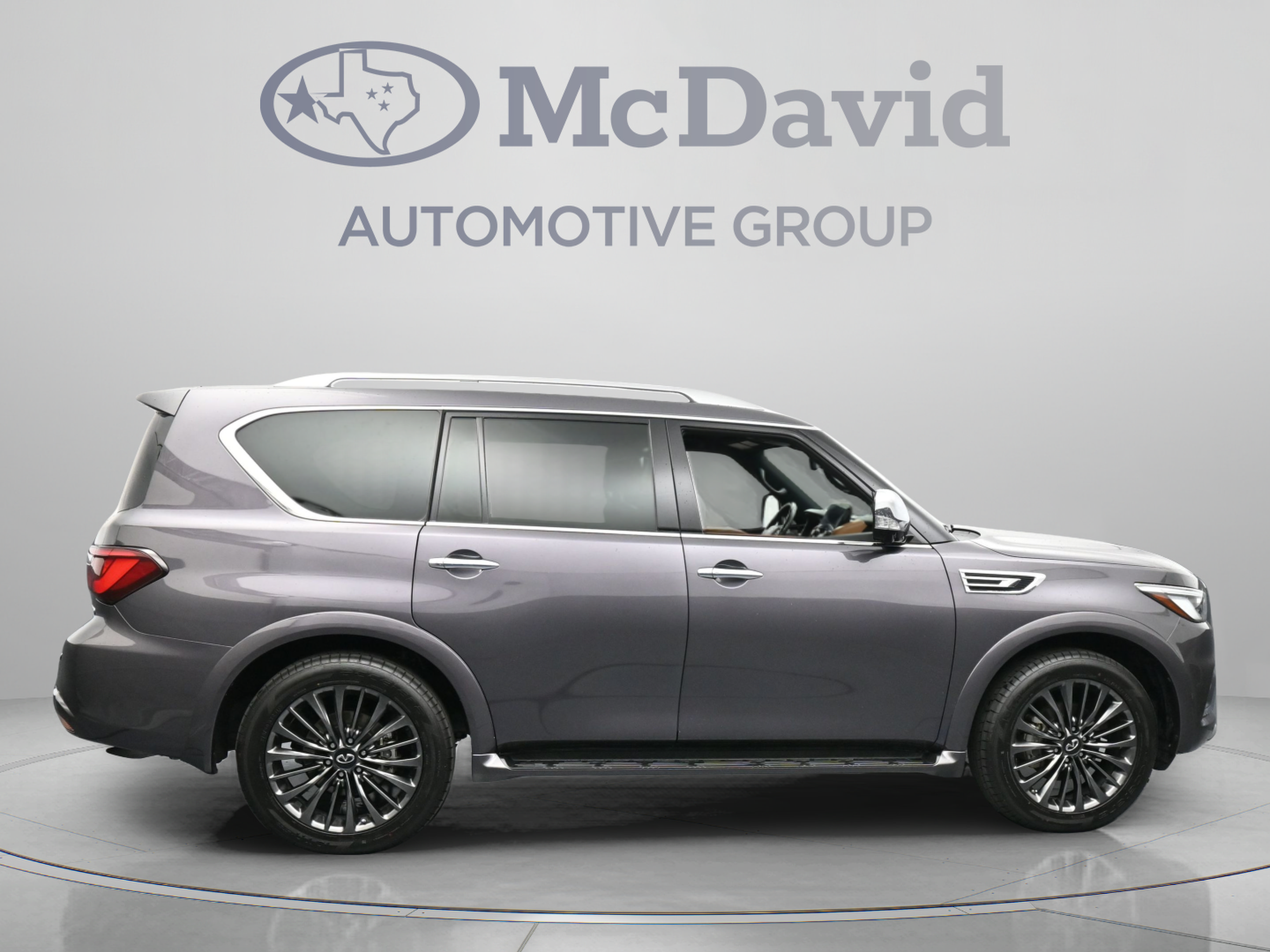 Used 2022 INFINITI QX80 Sensory w/ Cargo Package RWD image 9