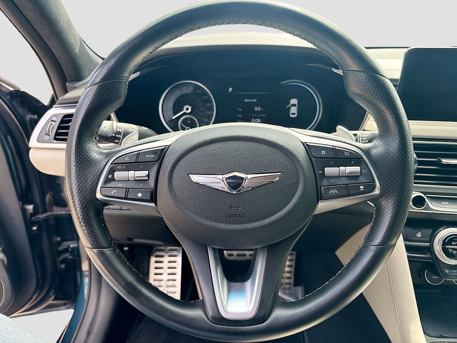 Used 2023 Genesis G70 3.3T w/ Sport Prestige Package RWD image 11