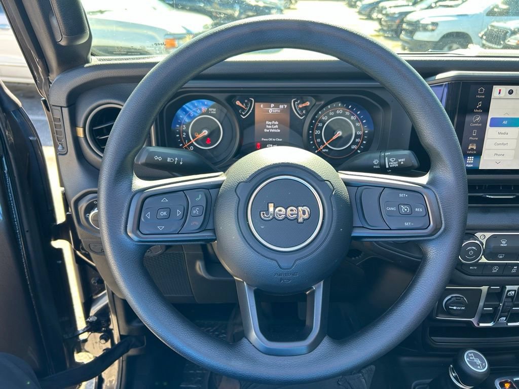 New 2026 Jeep Gladiator Sport AWD/4WD image 17