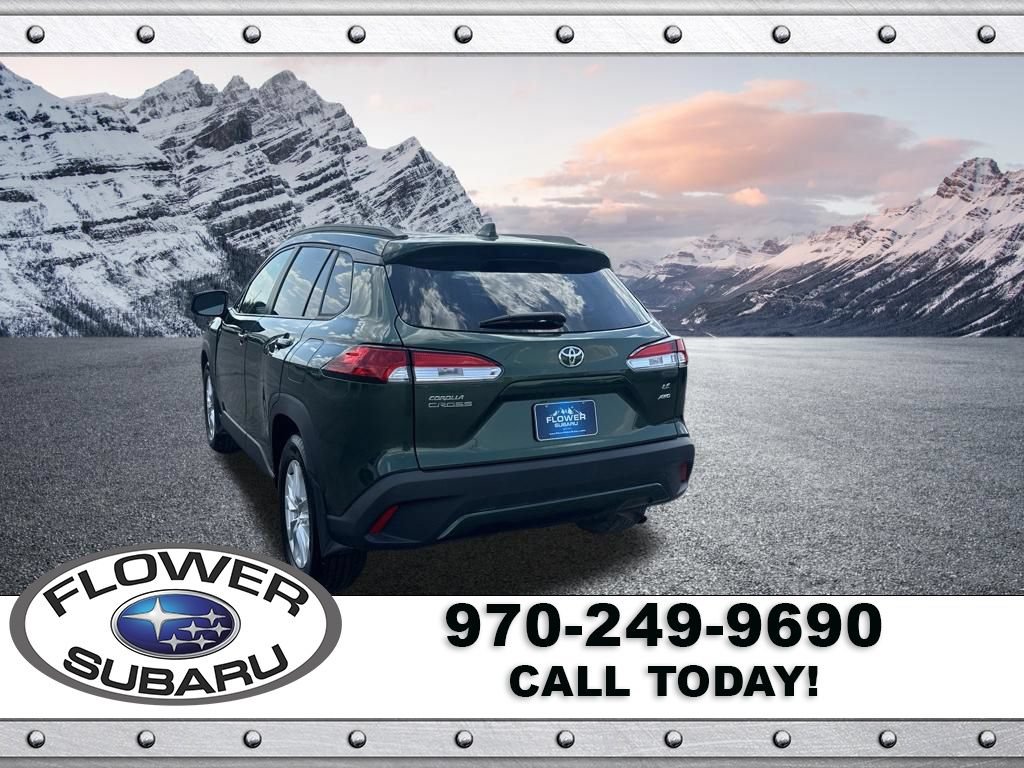 Used 2024 Toyota Corolla Cross LE AWD/4WD image 6
