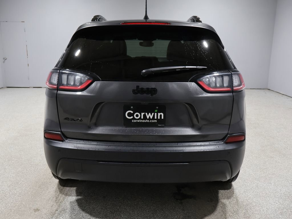 Used 2023 Jeep Cherokee Altitude Lux image 3