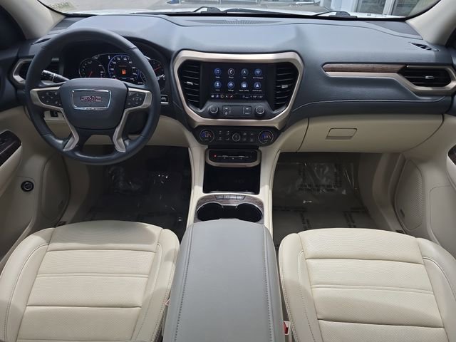 Certified 2023 GMC Acadia Denali w/ Denali Ultimate Package image 11