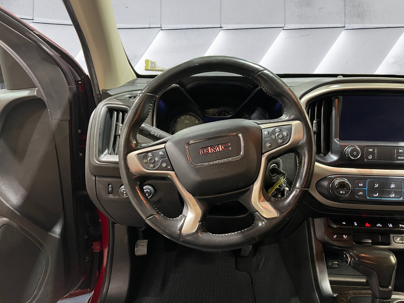 Used 2021 GMC Canyon Denali AWD/4WD image 13