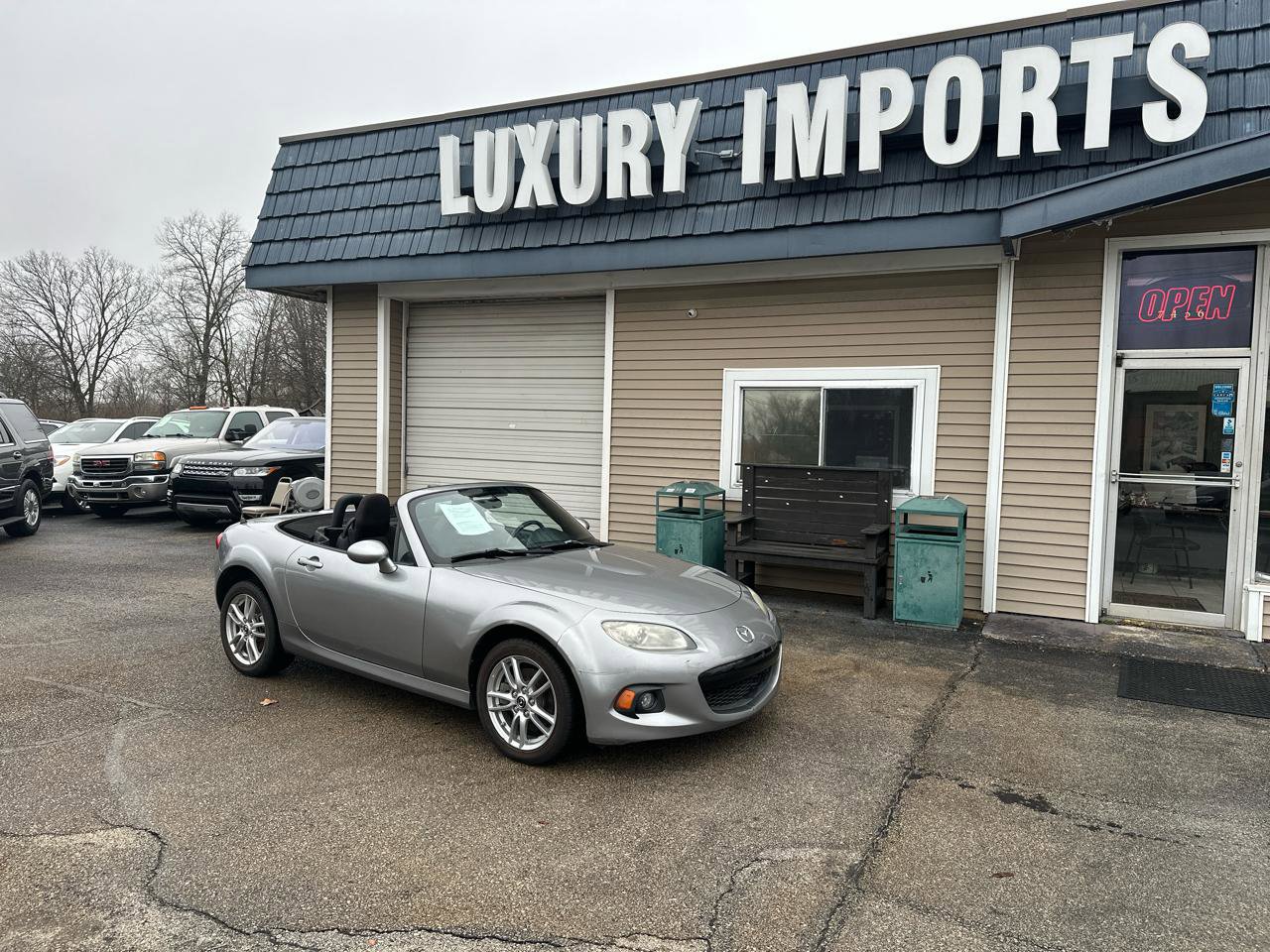 Used 2015 MAZDA MX-5 Miata Sport image 18