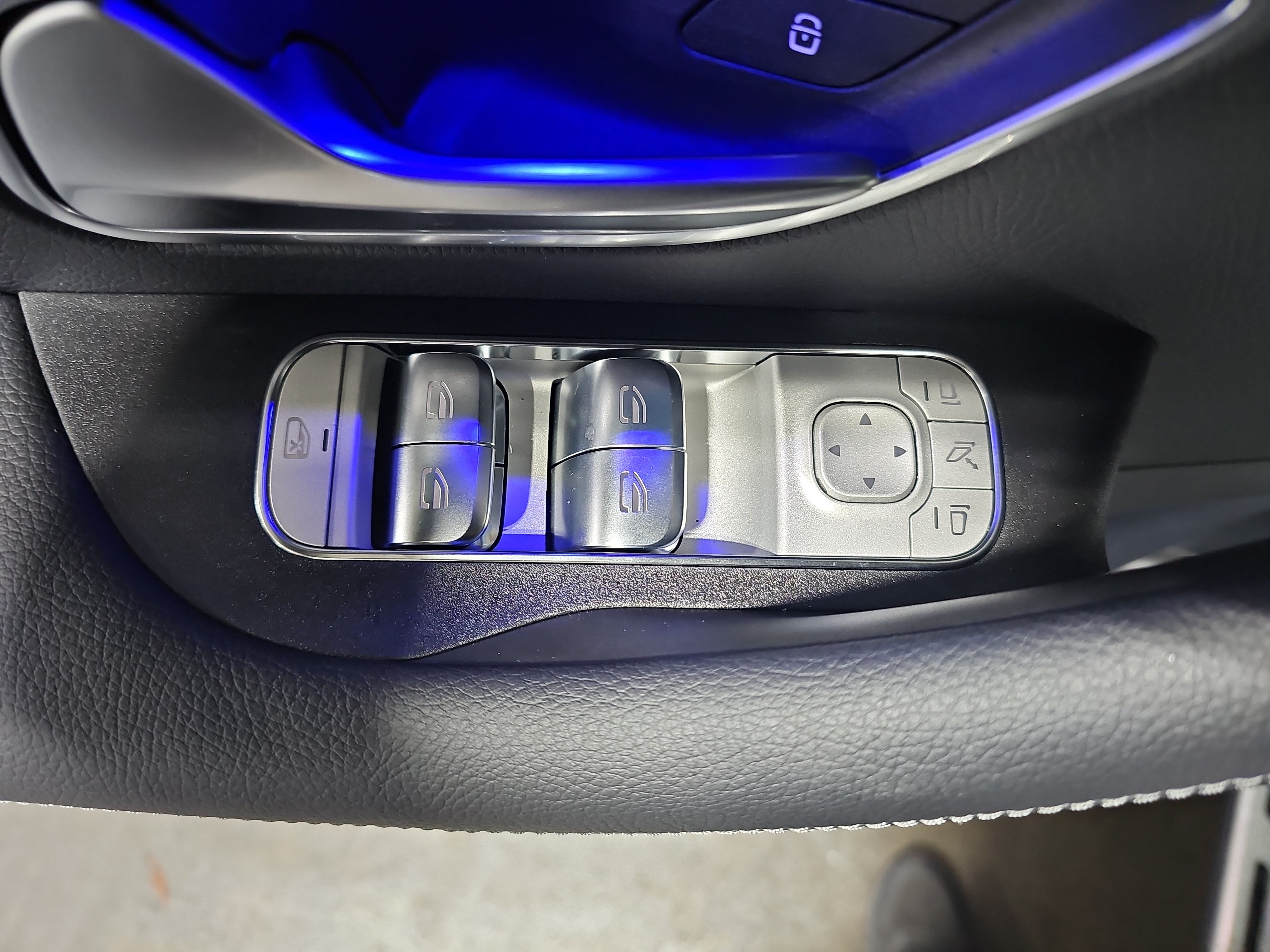 New 2026 Mercedes-Benz GLS 450 4MATIC image 29