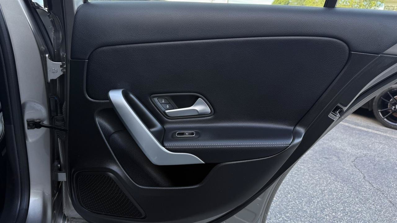 Used 2019 Mercedes-Benz A 220 4MATIC image 35