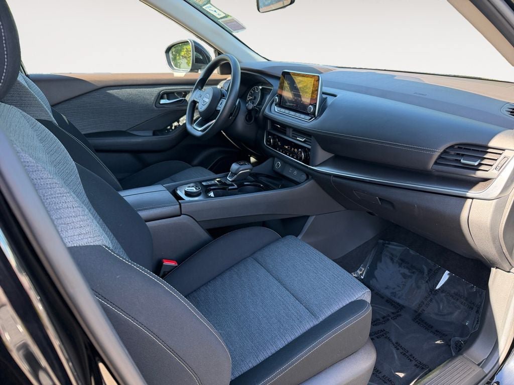 Used 2023 Nissan Rogue SV AWD/4WD image 26