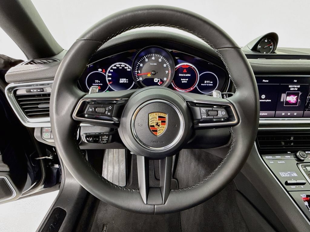 Certified 2023 Porsche Panamera 4 Platinum Edition AWD/4WD image 15
