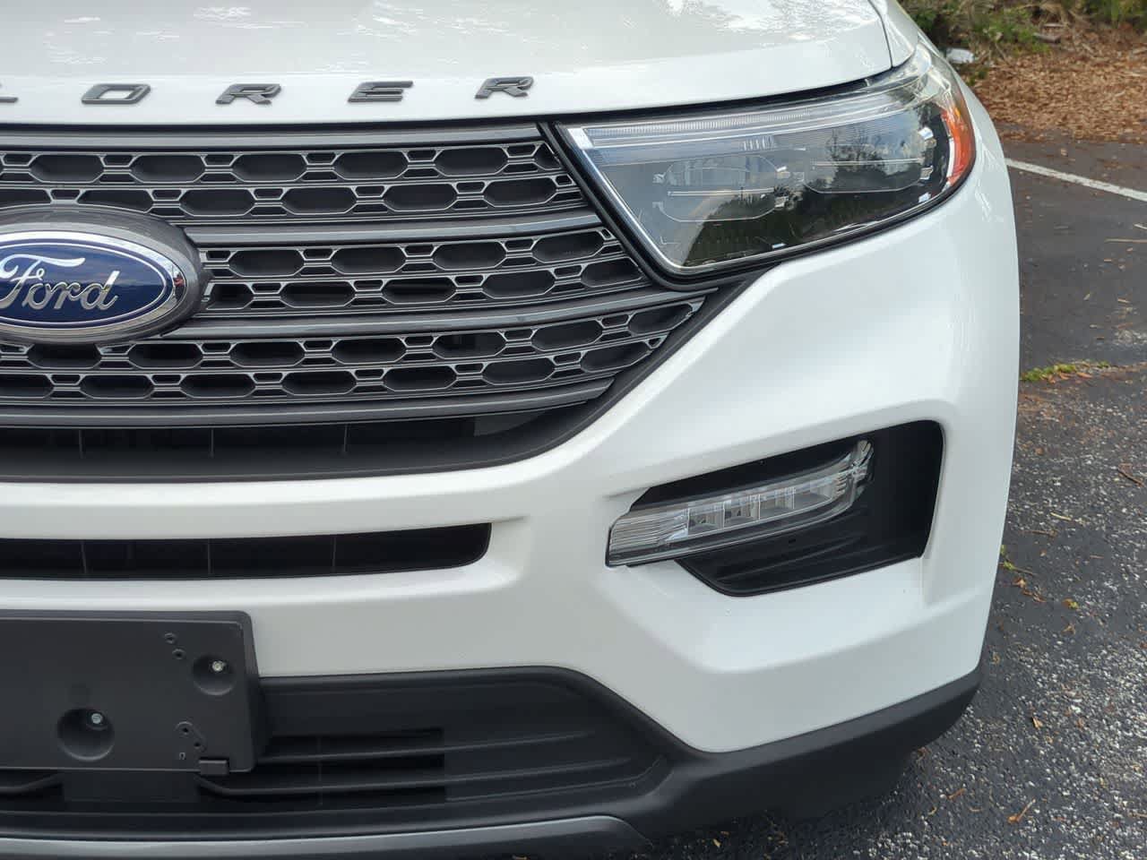 Used 2023 Ford Explorer XLT w/ Equipment Group 202A RWD image 11