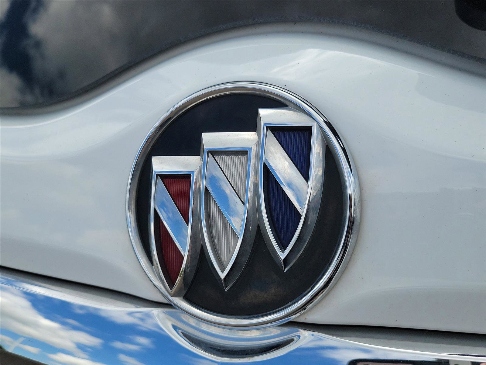 Used 2020 Buick Enclave Essence FWD image 7