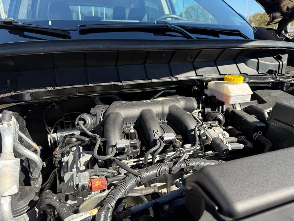 Certified 2024 Nissan Pathfinder SV image 28