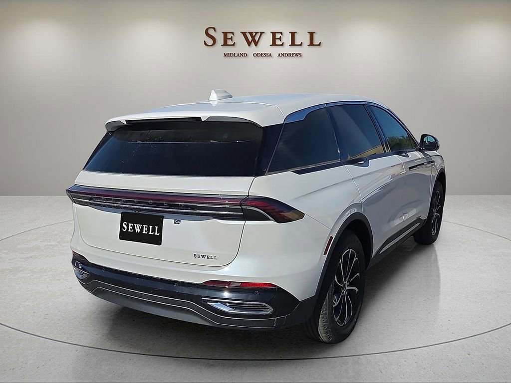 New 2026 Lincoln Nautilus Premier AWD/4WD image 4