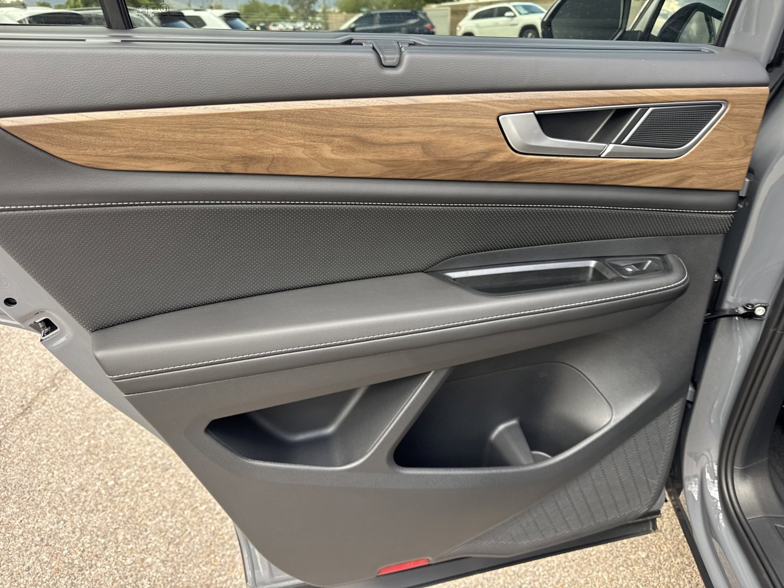 New 2026 Volkswagen Atlas SE image 21