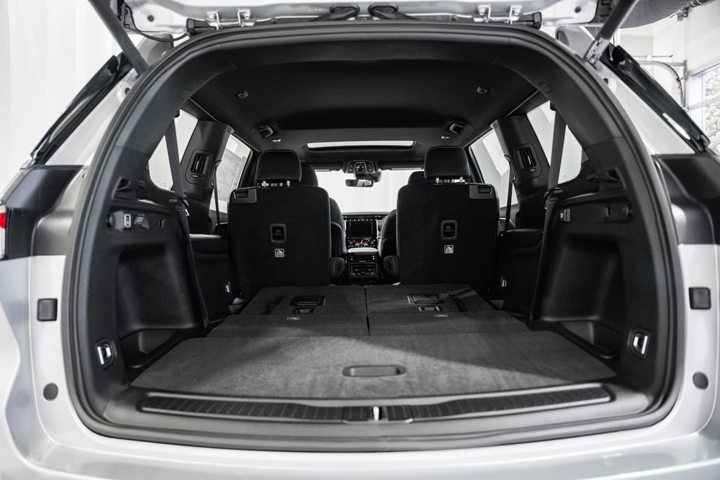 New 2025 Jeep Grand Cherokee L Laredo w/ Luxury Tech Group I image 10