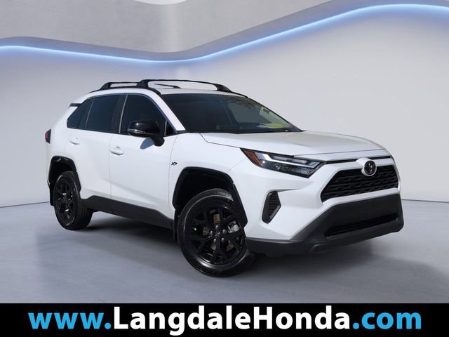 Used 2025 Toyota RAV4 XLE w/ Convenience Package image 1