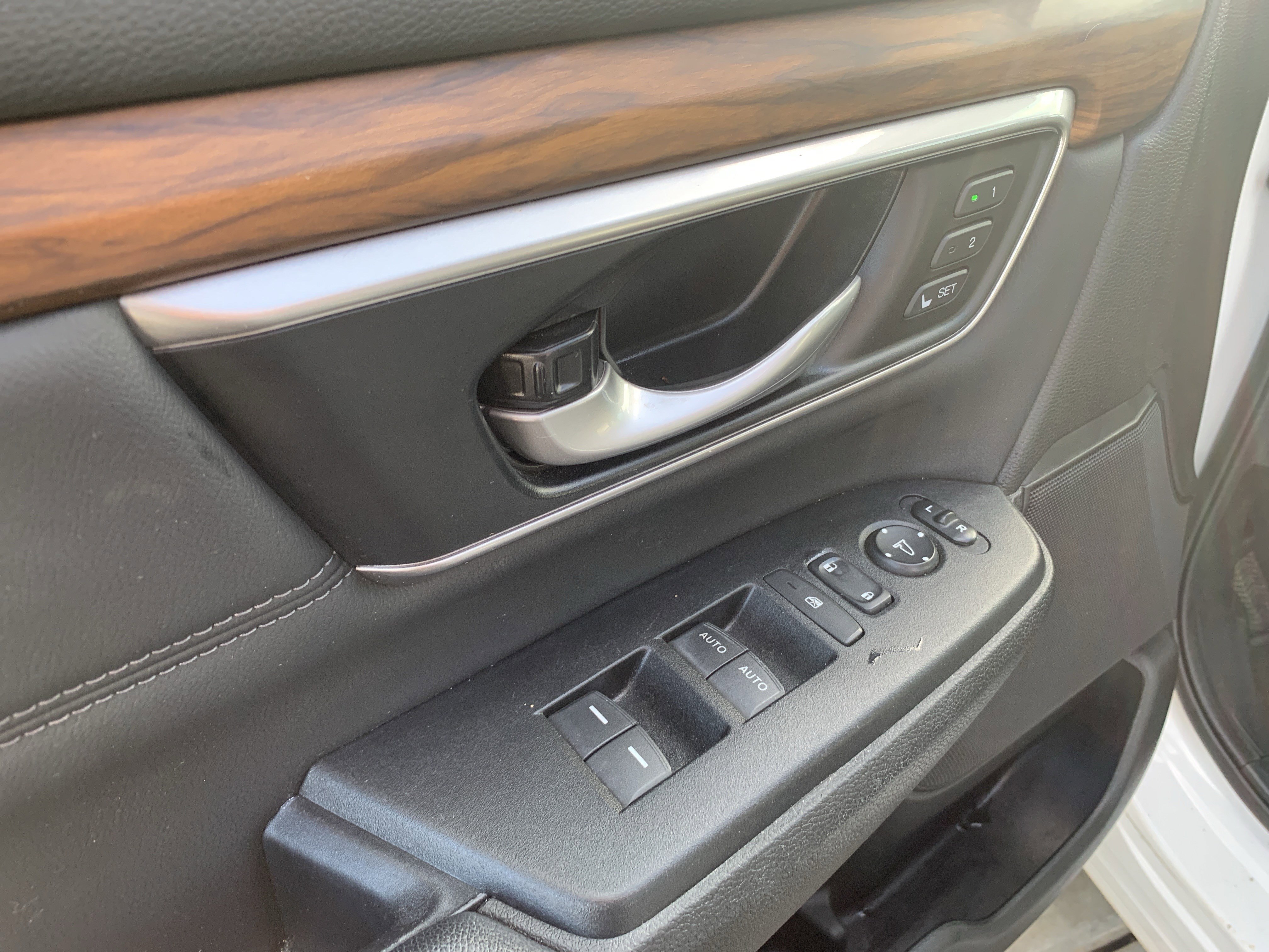 Used 2021 Honda CR-V Touring image 15